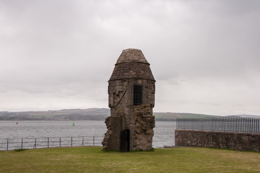 Newark Castle Castle in Port Glasgow, Renfrewshire Stravaiging around Scotland